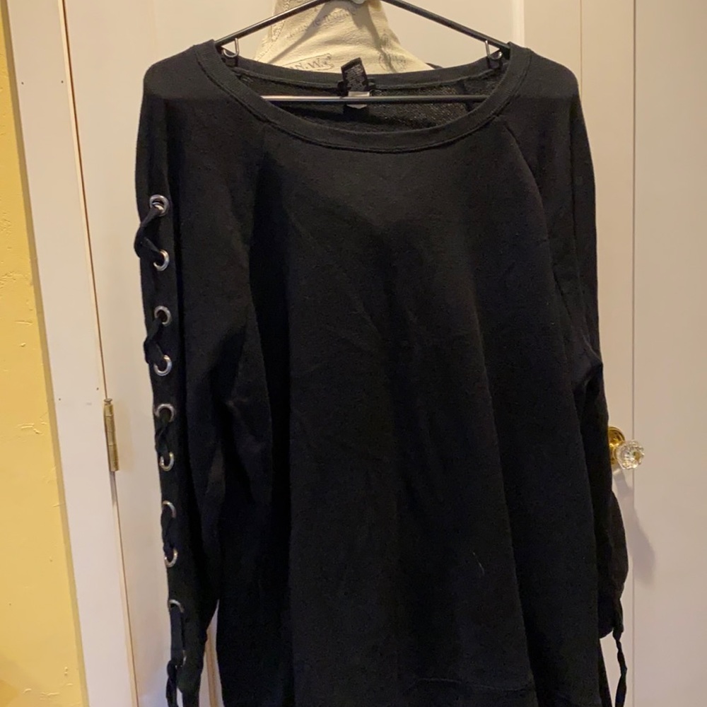 Torrid black sweatshirt with lace-up sleeves. Size 3 or 22/24 or 3X